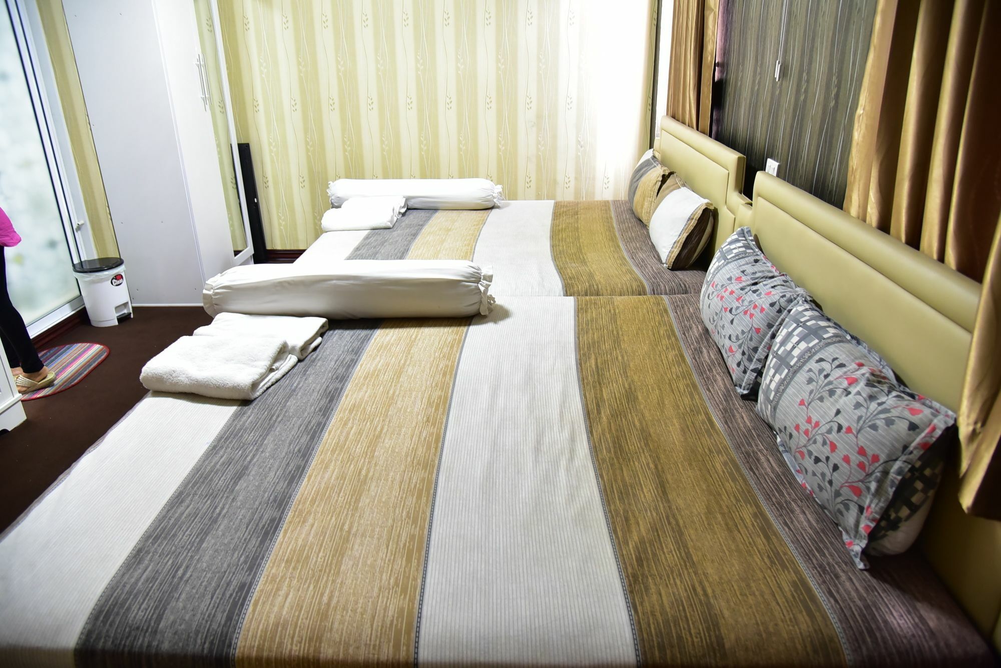 Hari Om Delhi Darbar Hotel Pattaja Kültér fotó
